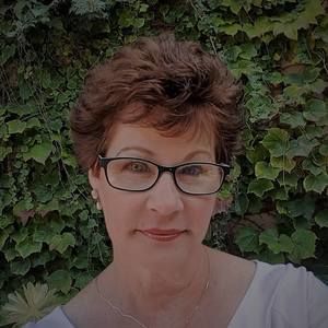 Meet your Posher, Deborah